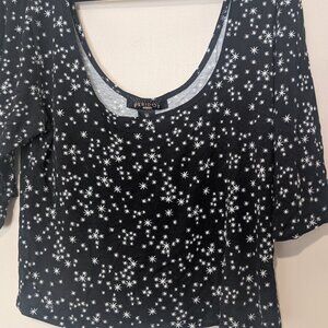 EUC Peridot Robes Star Crop Top, Black and White, 2x (18/20)